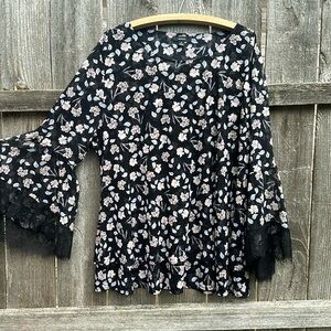Alfani sheer floral bell sleeve top XL